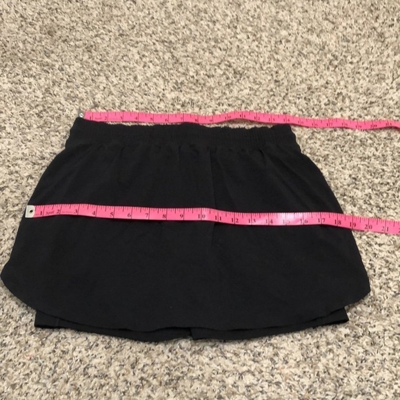 Athleta Trekkie Crest Skort Size 4 Black - Picture 4 of 7